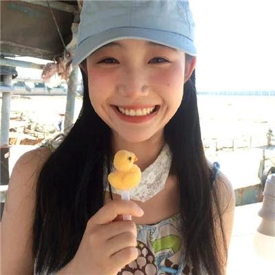 天空中的露西